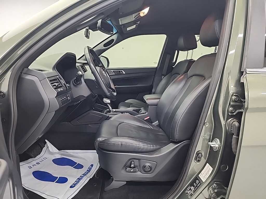 Ssangyong Rexton - Vista 11
