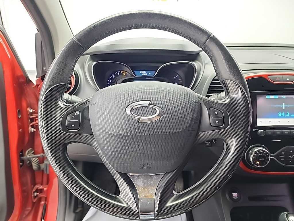 SAMSUNG QM3 - Vista 9