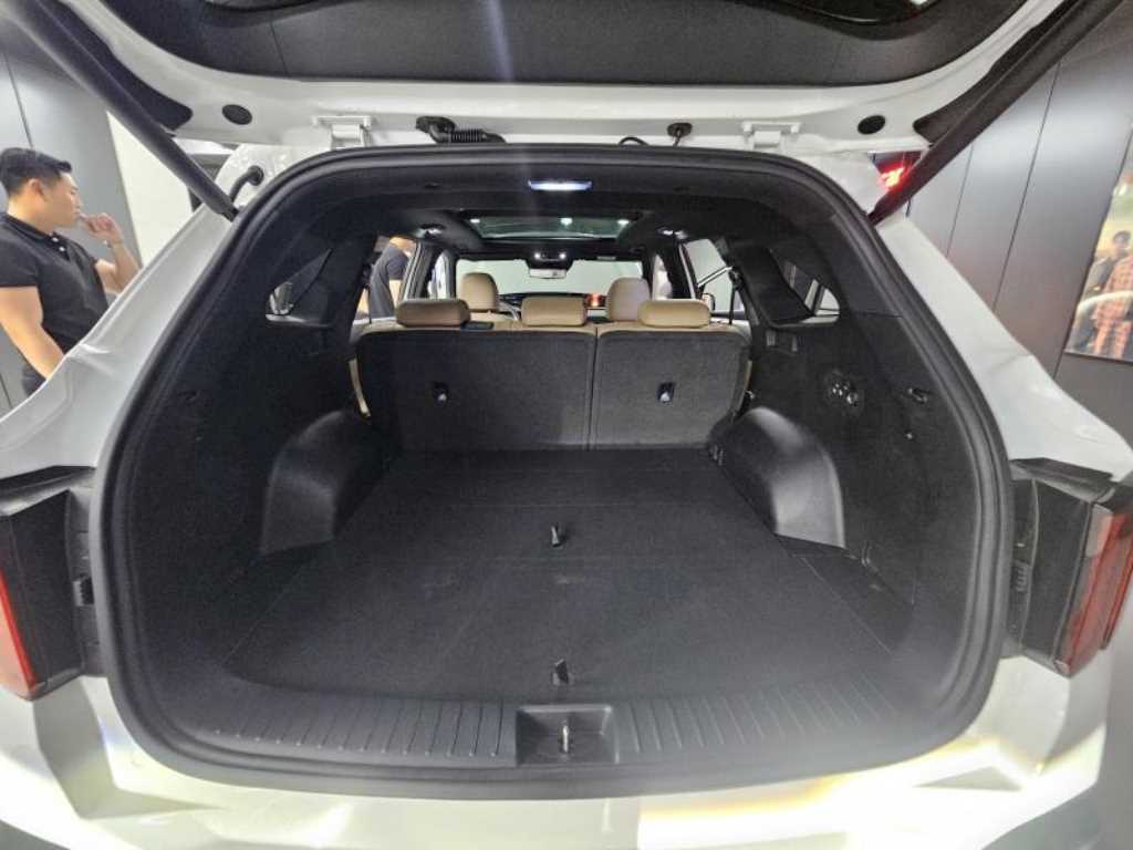KIA Sorento - Vista 8