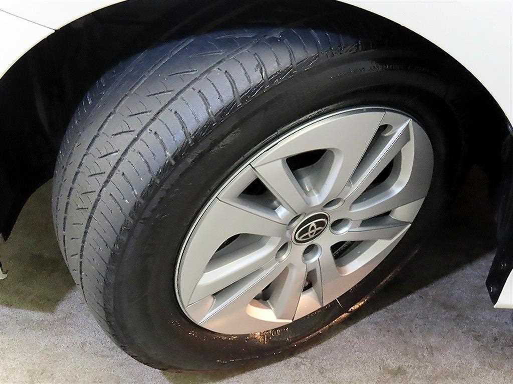 Toyota Prius 2018 Blanco - Importación desde Corea - HF Imports Iquique - Foto 19