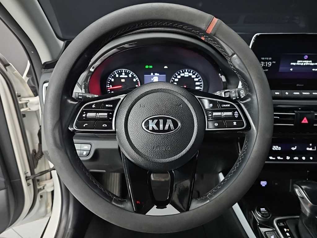 KIA Seltos - Vista 9