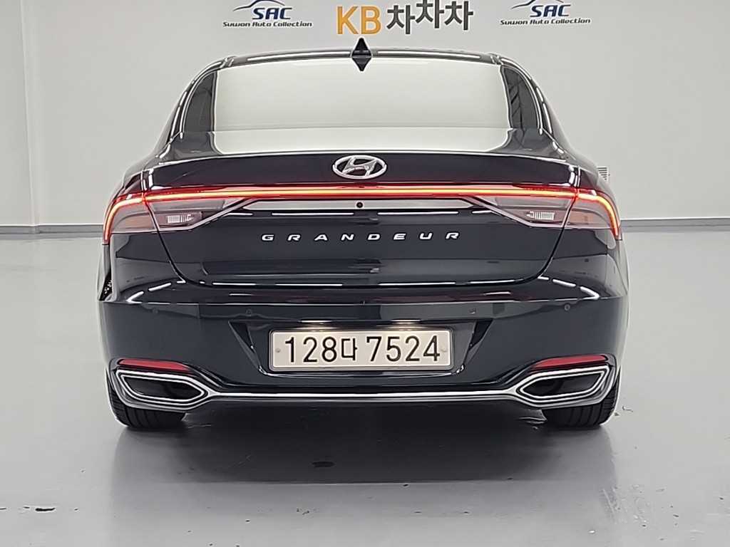 HYUNDAI Grandeur - Vista 3