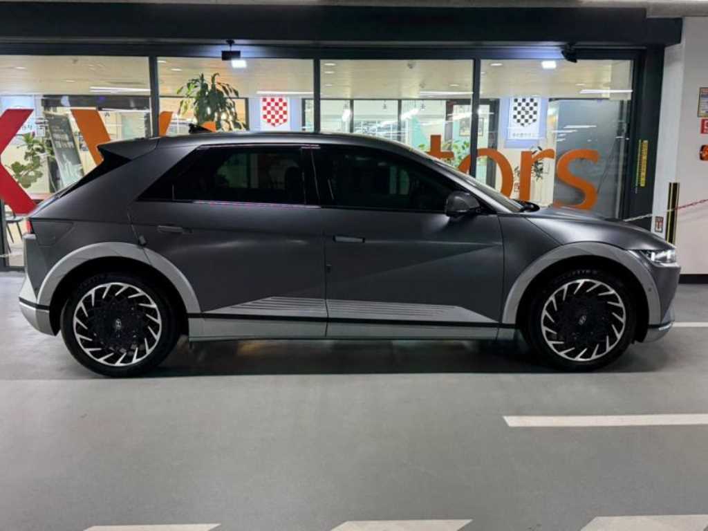 HYUNDAI Ioniq 5 - Vista 3