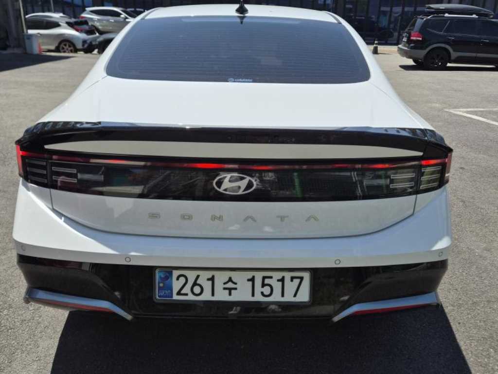 HYUNDAI Sonata - Vista 3