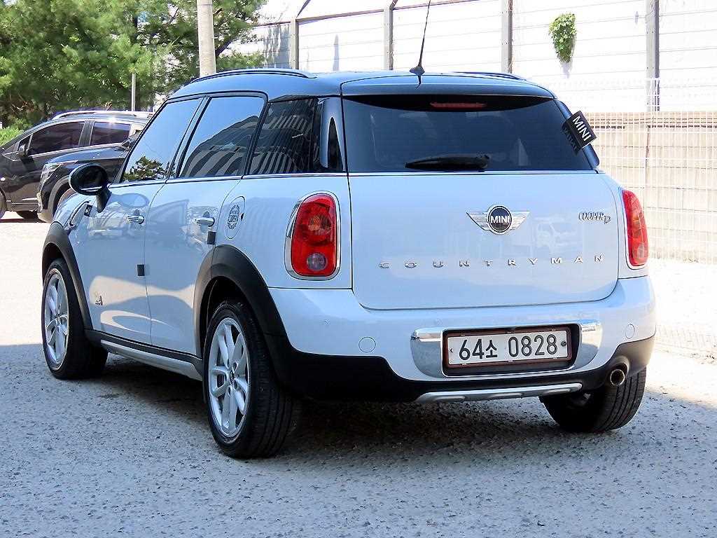 Mini Countryman - Vista 3