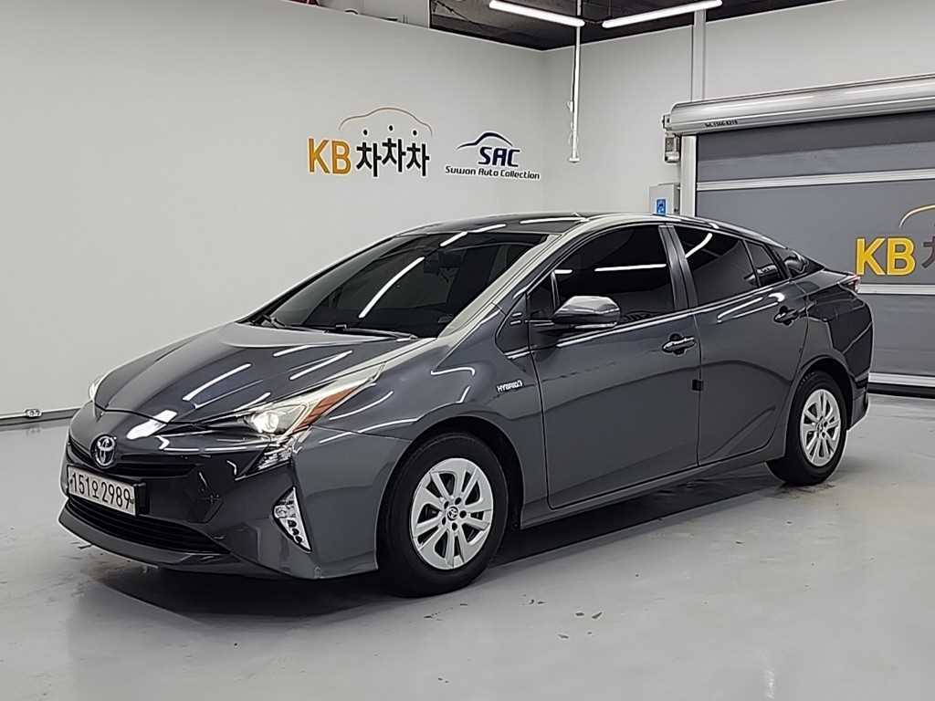 Toyota Prius 2018 Gris - Importación desde Corea - HF Imports Iquique - Foto 1