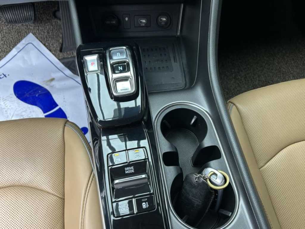 HYUNDAI Sonata - Vista 11