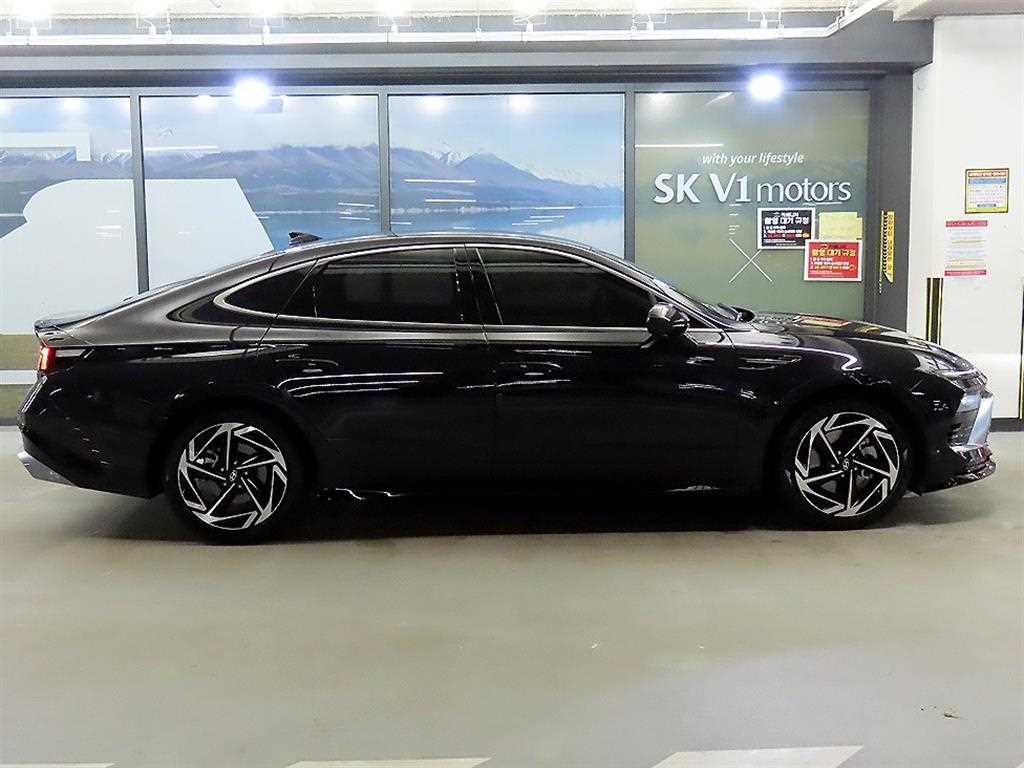 HYUNDAI Sonata - Vista 3