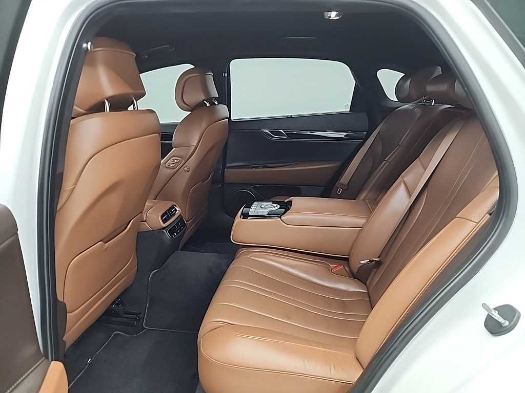 Genesis G80 - Vista 12