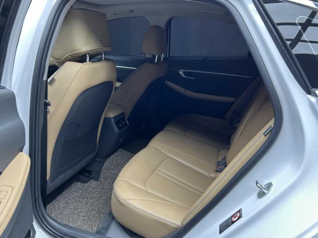 HYUNDAI Sonata - Vista 5