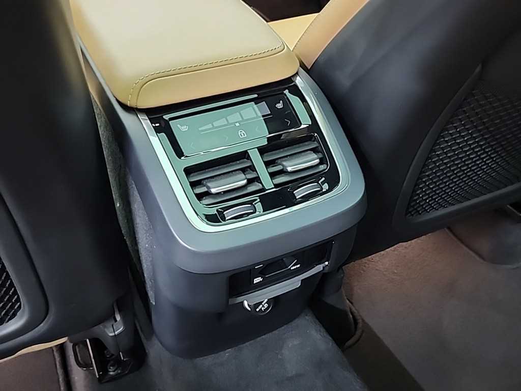 Volvo XC60 2019 Blanco - Importación desde Corea - HF Imports Iquique - Foto 13