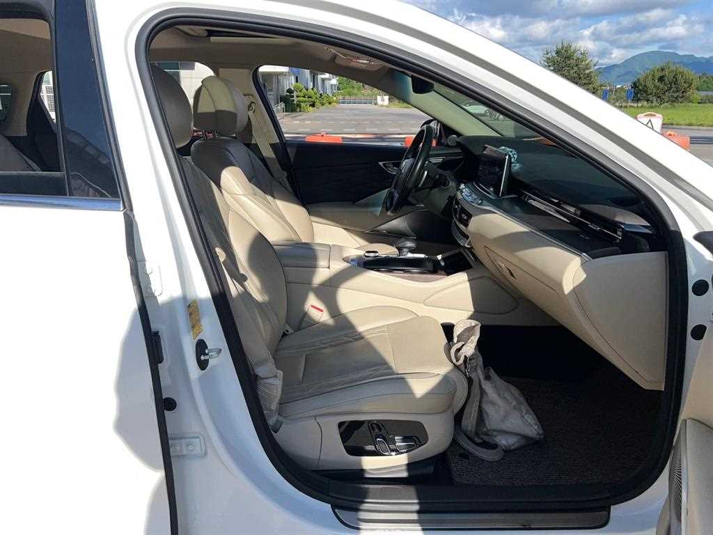KIA K9 - Vista 4