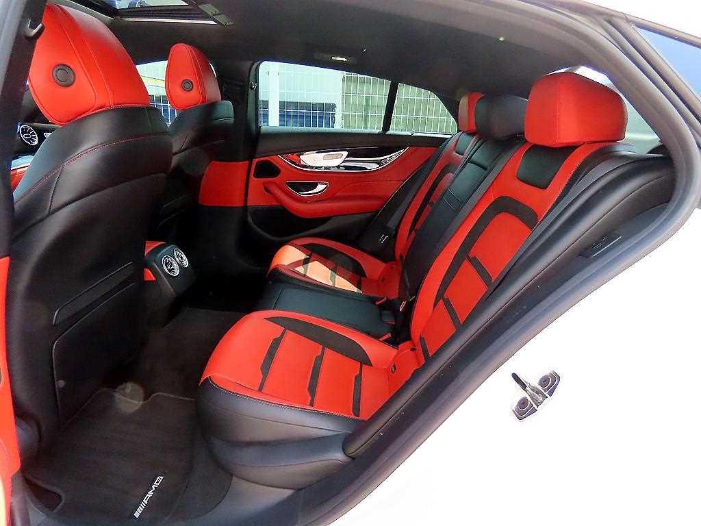 Mercedes Benz AMG GT - Vista 6