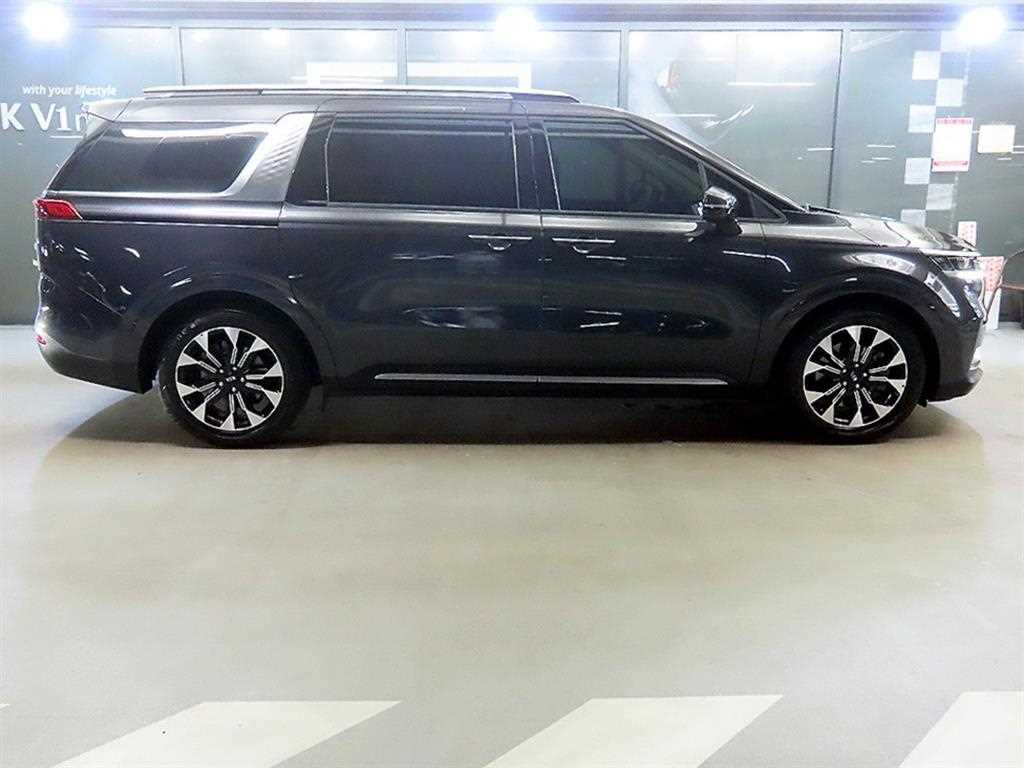 KIA Carnival - Vista 3