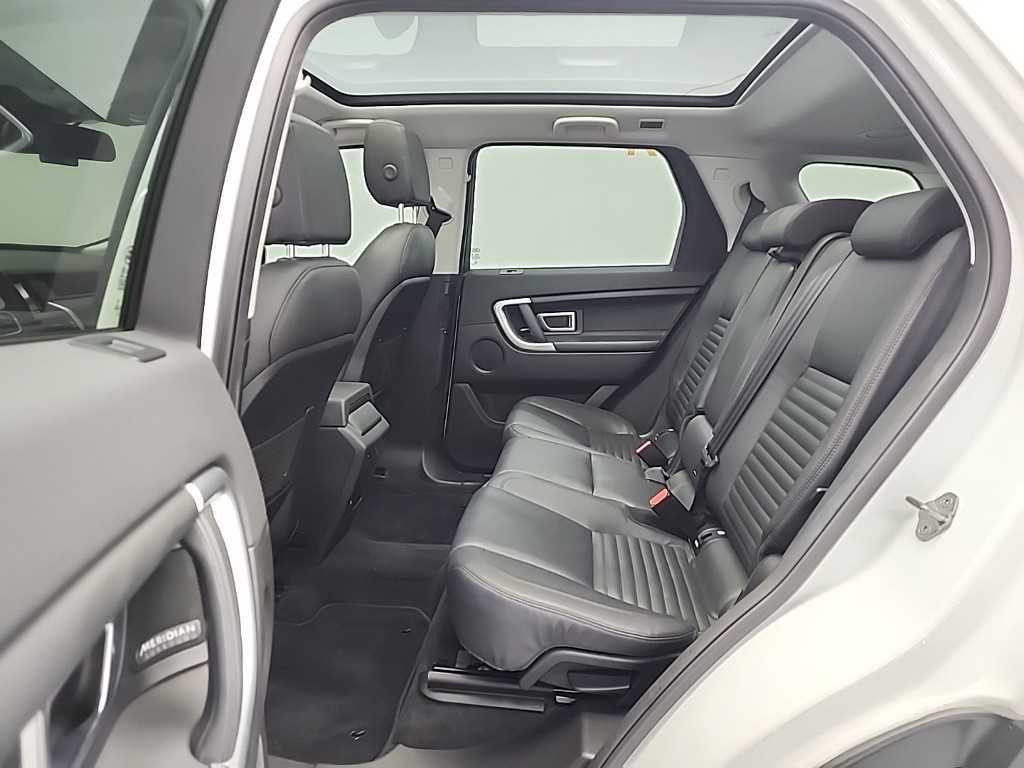 Land Rover Discovery Sports - Vista 12