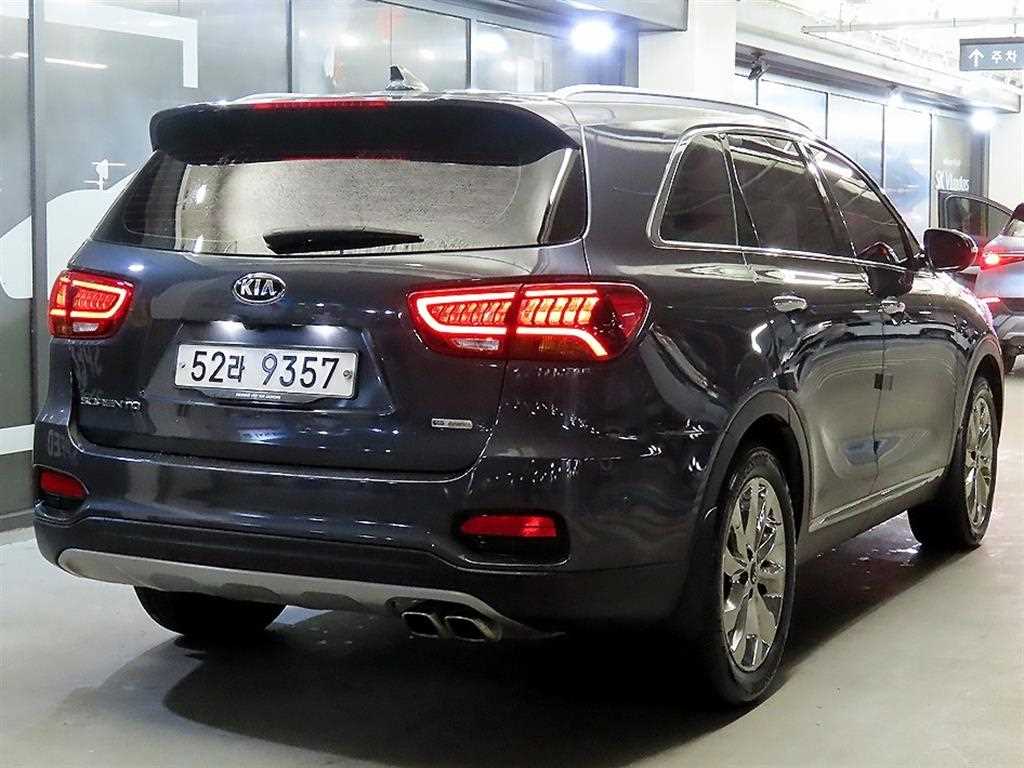 KIA Sorento - Vista 4