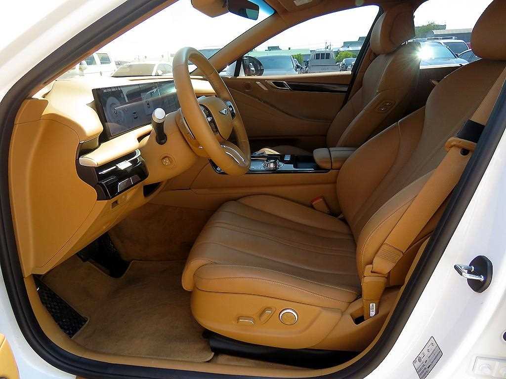 Genesis G80 - Vista 6