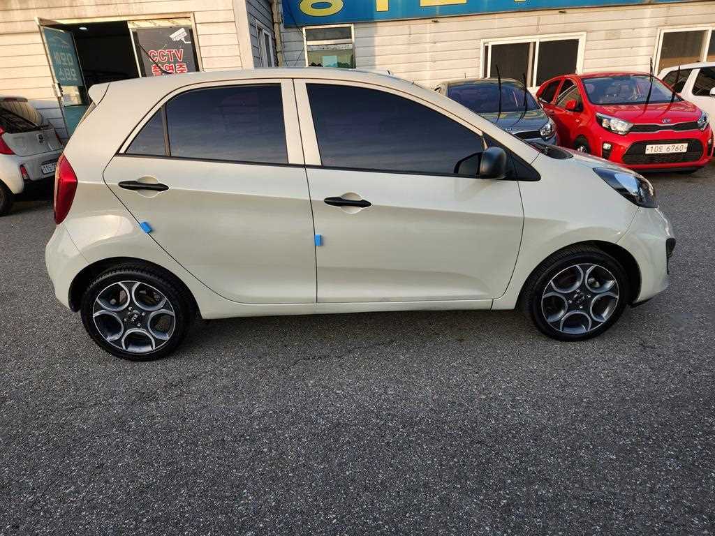 KIA Morning - Vista 4