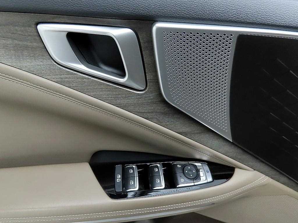 KIA K8 - Vista 11