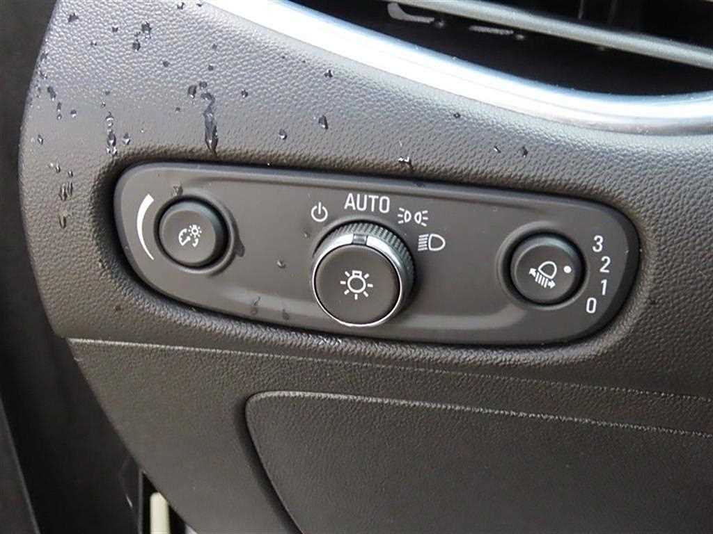 Chevrolet Malibu - Vista 11