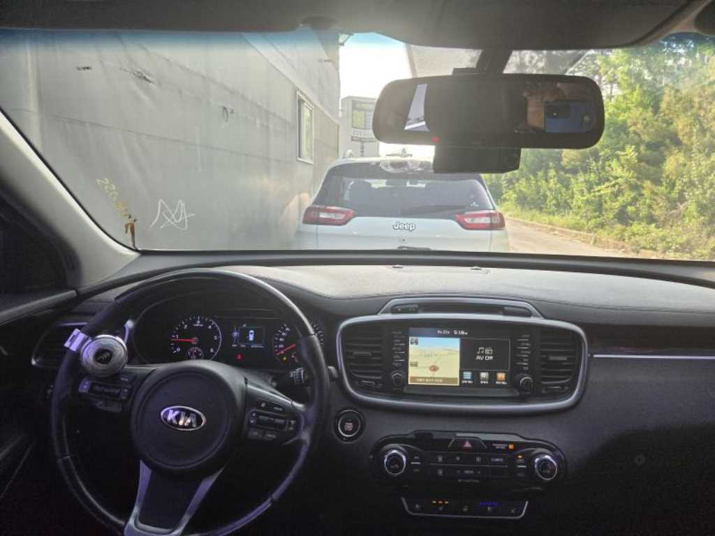 KIA Sorento - Vista 11