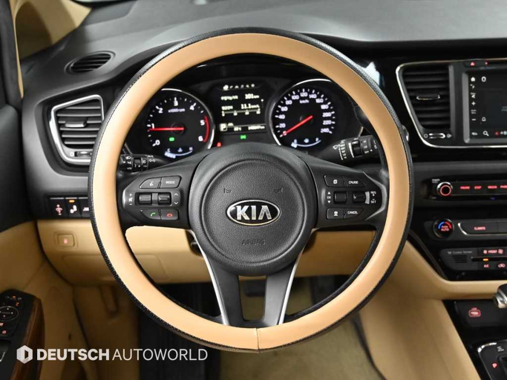 KIA Carnival 2018 - Importación desde Corea - HF Imports Iquique - Foto 13