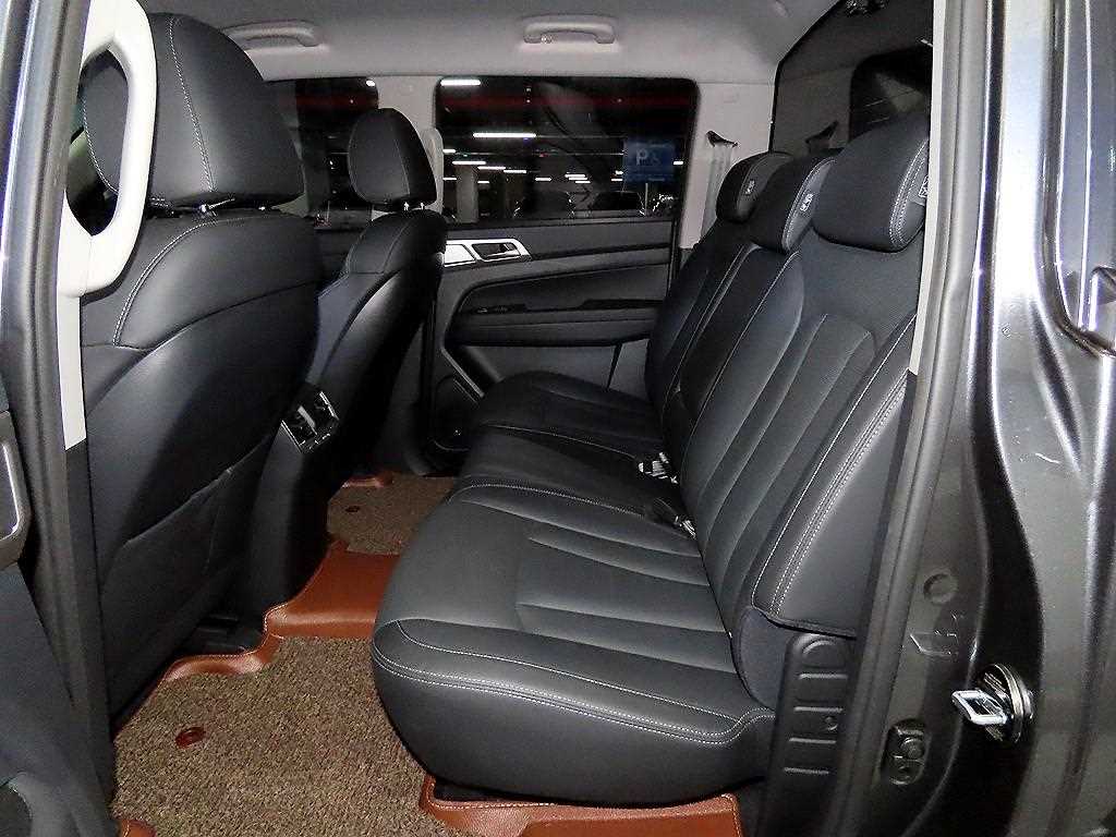 Ssangyong Rexton - Vista 7