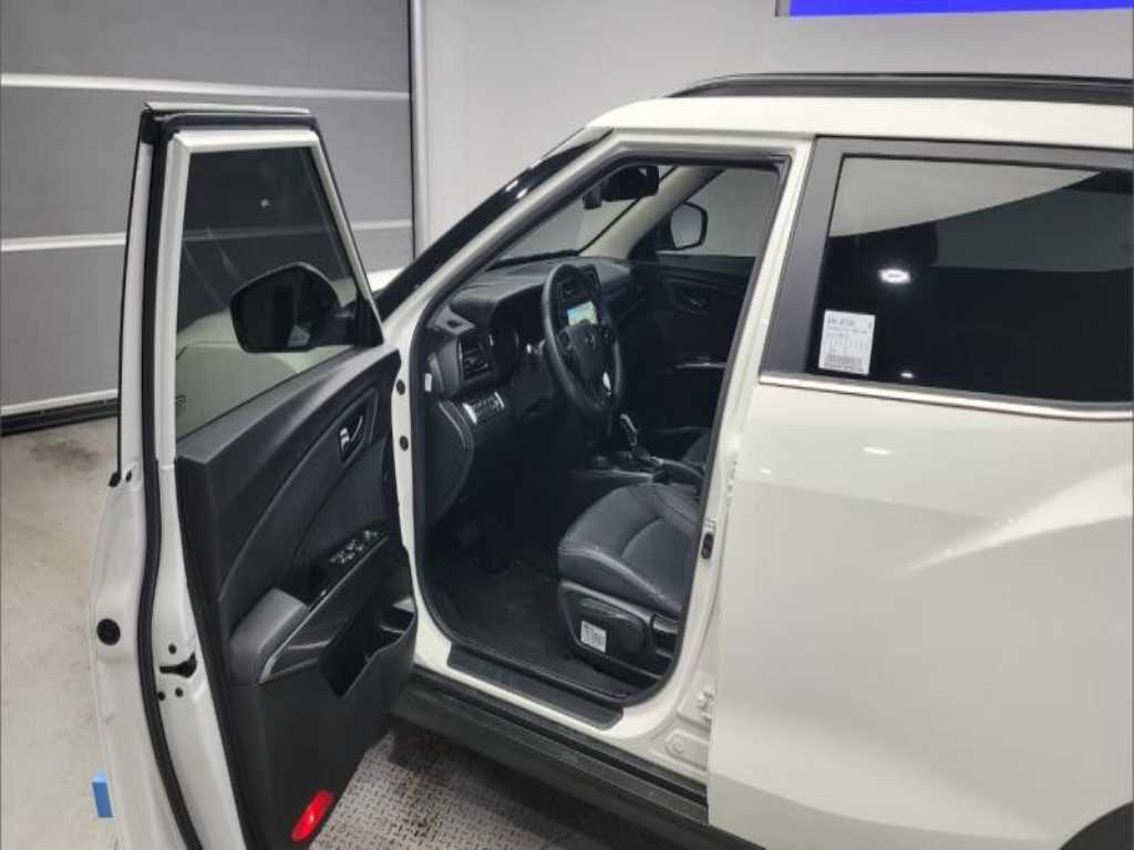 Ssangyong Tivoli 2022 - Importación desde Corea - HF Imports Iquique - Foto 15