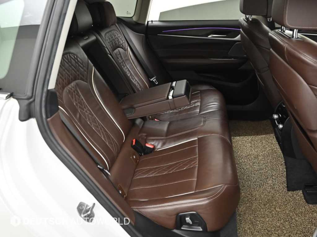 BMW Gran Turismo - Vista 12