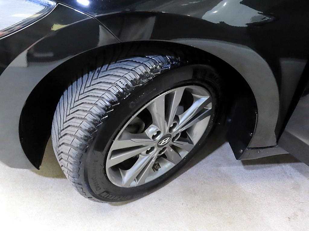 HYUNDAI Avante 2016 Negro - Importación desde Corea - HF Imports Iquique - Foto 20
