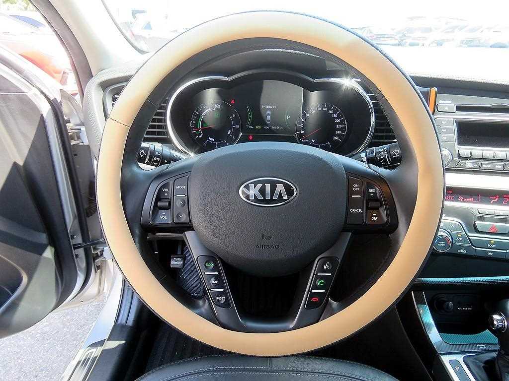KIA K5 - Vista 8