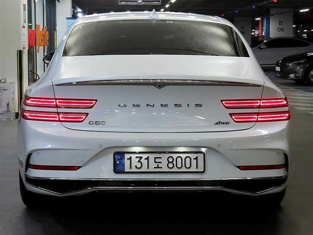 Genesis G80 - Vista 6
