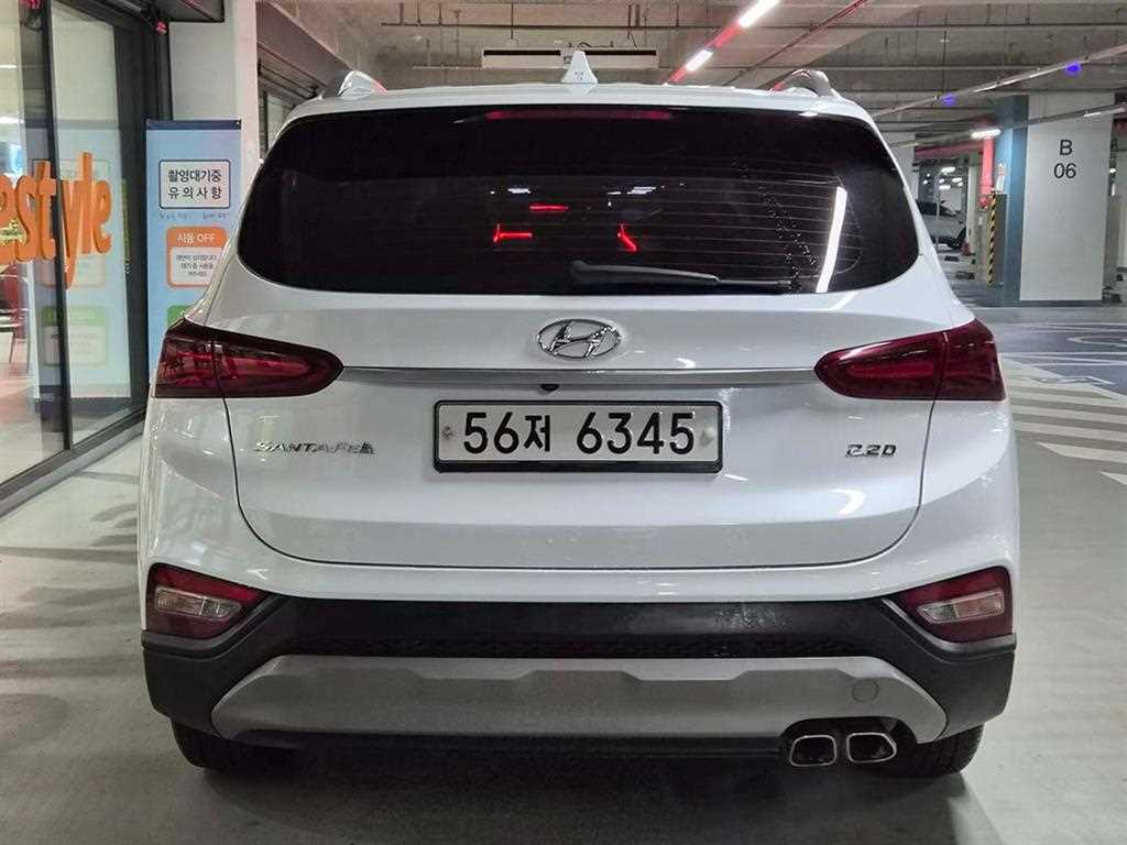 HYUNDAI Santa Fe - Vista 5