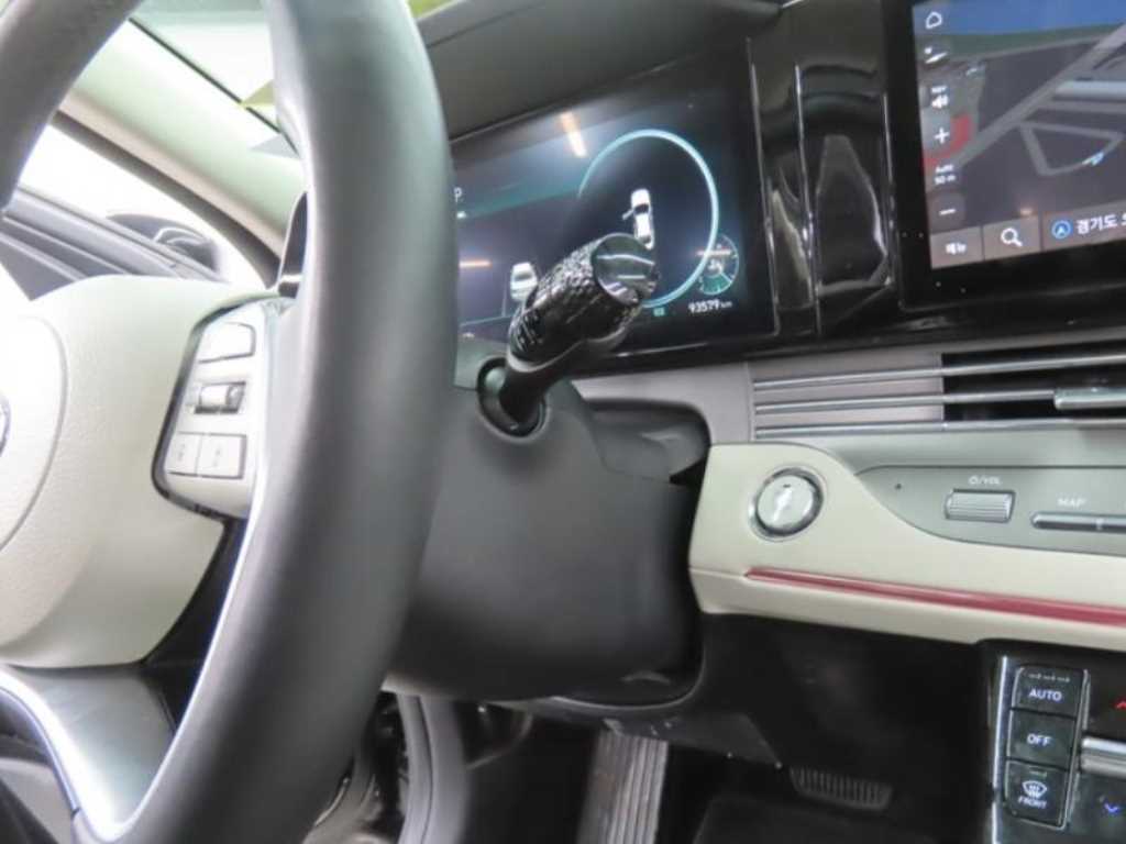 HYUNDAI Grandeur - Vista 8
