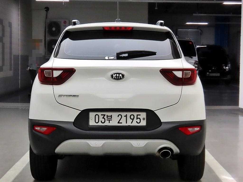 KIA Stonic - Vista 3