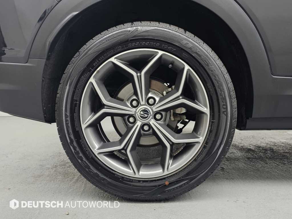 Ssangyong Korando - Vista 5