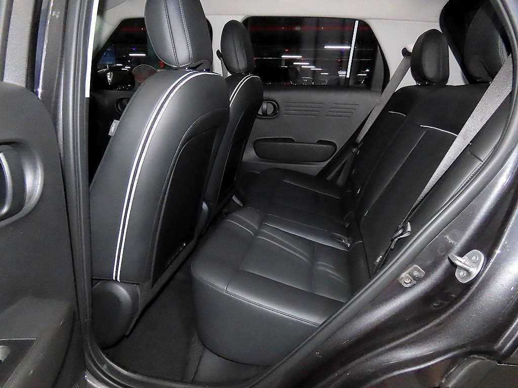 HYUNDAI Casper - Vista 7