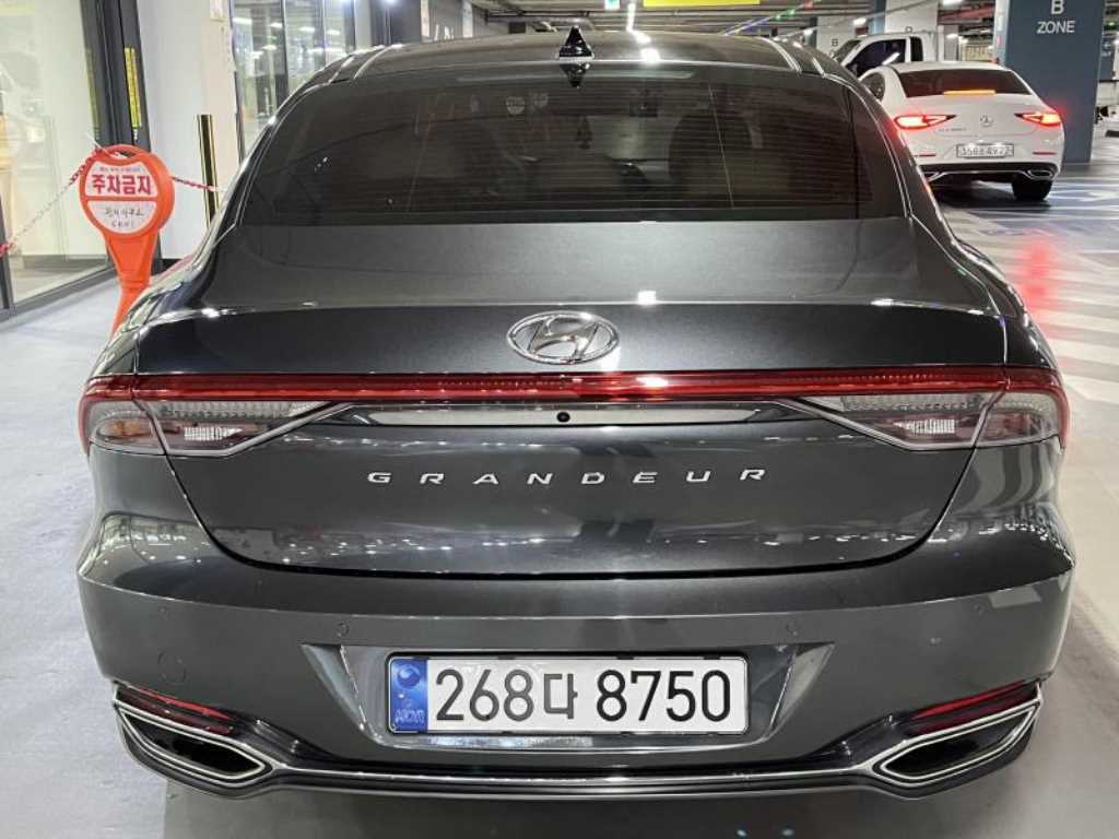 HYUNDAI Grandeur - Vista 6