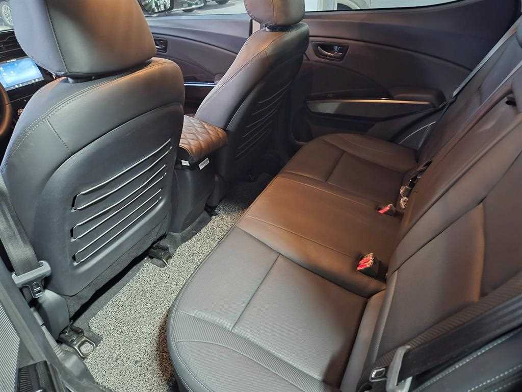 Ssangyong Tivoli - Vista 9