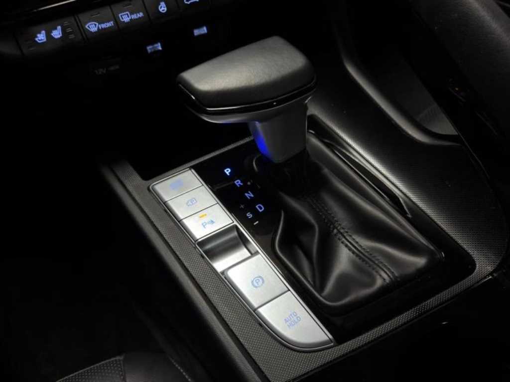 HYUNDAI Avante - Vista 12