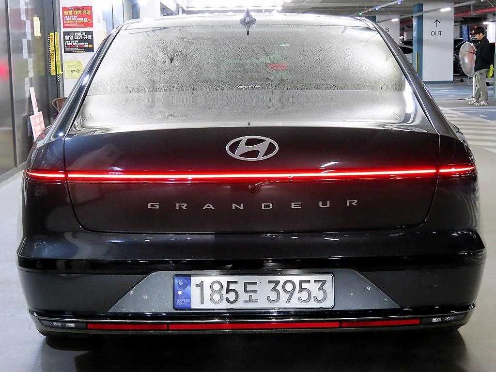 HYUNDAI Grandeur - Vista 6
