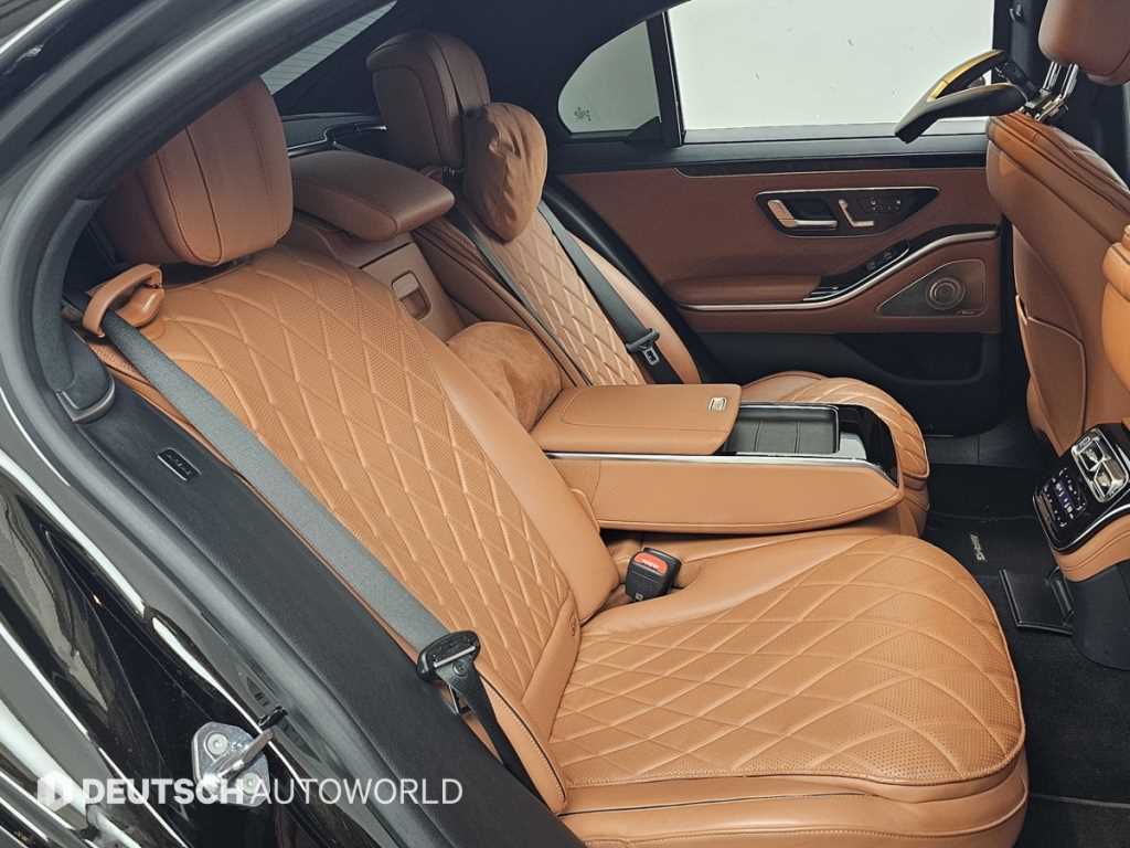 Mercedes Benz S Class - Vista 12