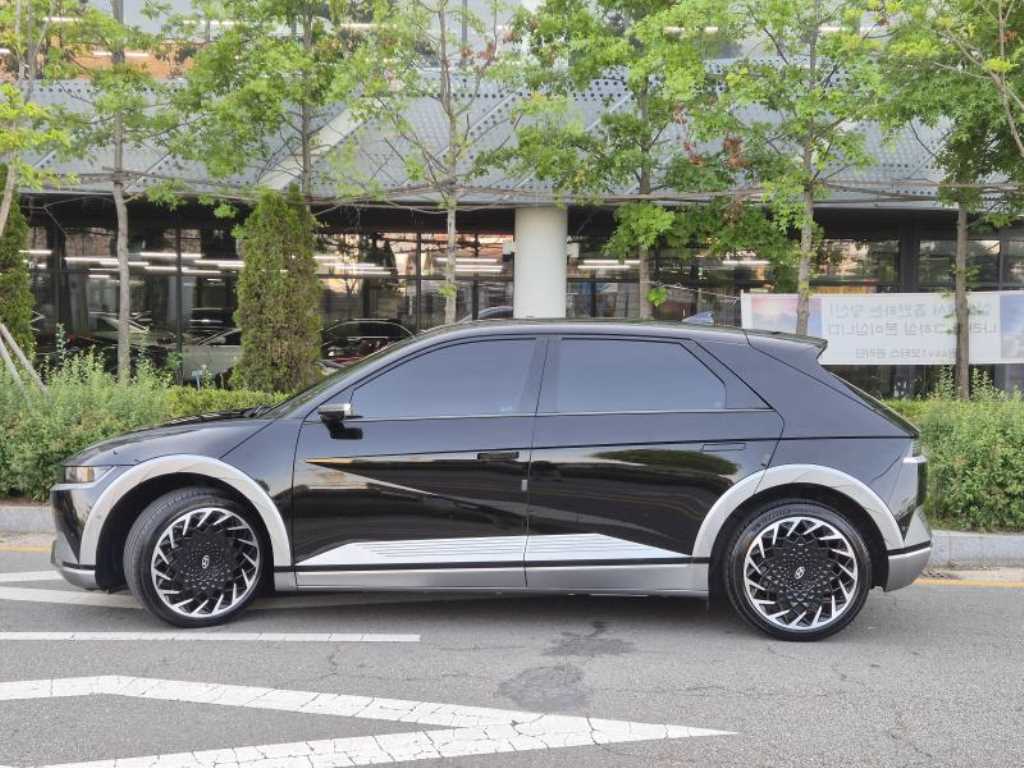 HYUNDAI Ioniq 5 - Vista 2