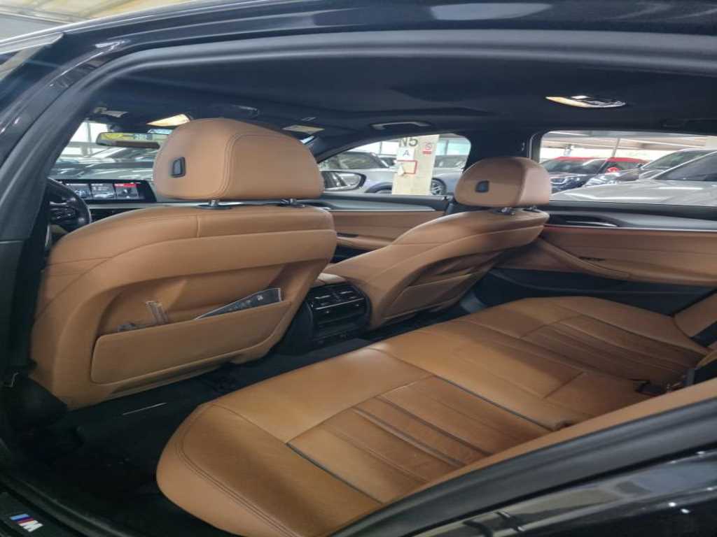 BMW 5 Series - Vista 7