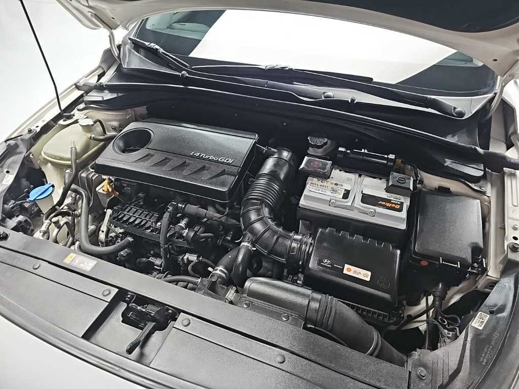 HYUNDAI i30 - Vista 5