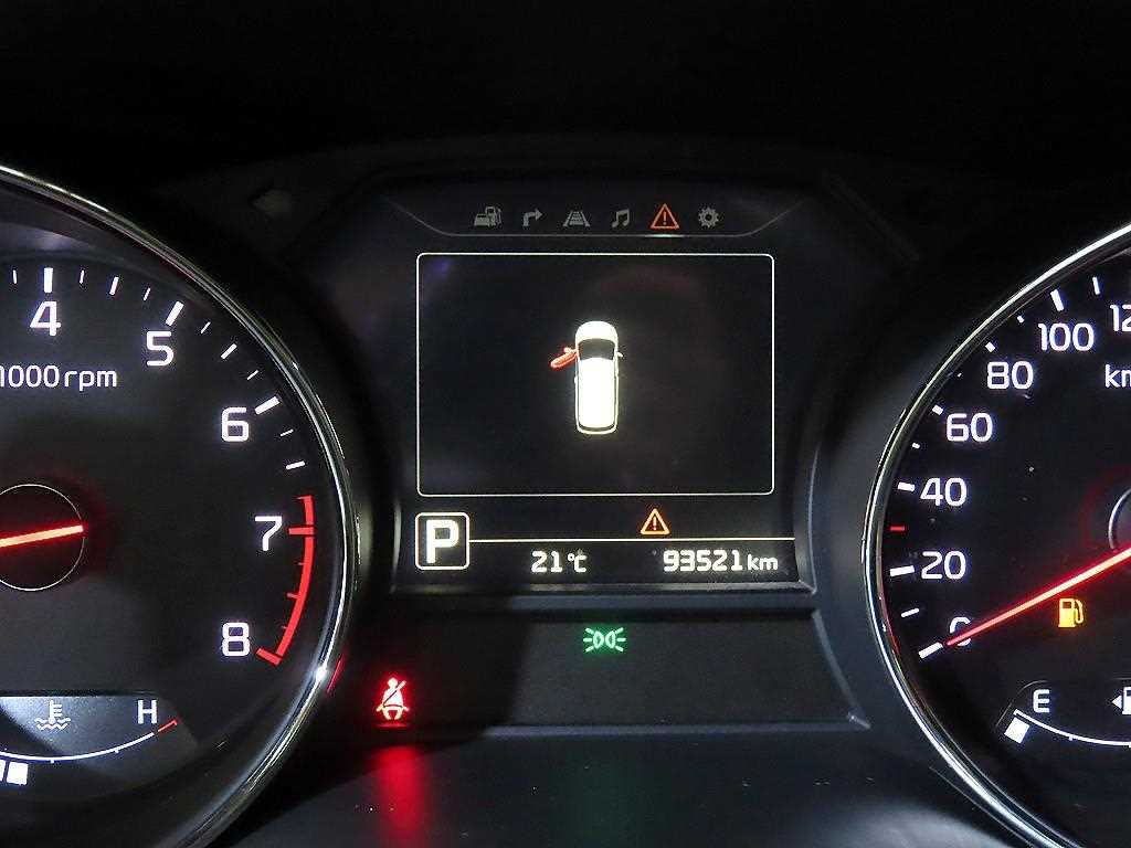 KIA Carnival - Vista 9