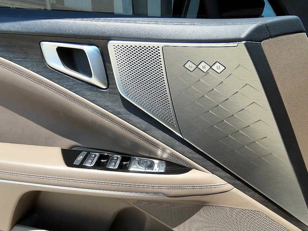 KIA K8 - Vista 11
