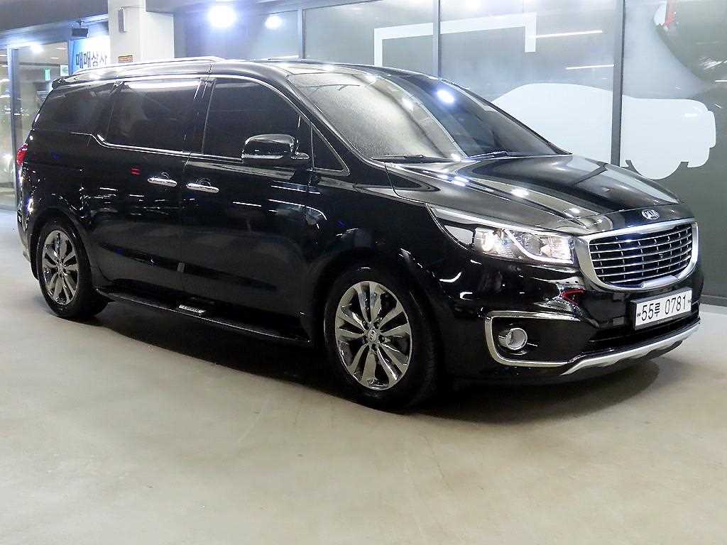 KIA Carnival 2016 Negro - Importación desde Corea - HF Imports Iquique - Foto 1
