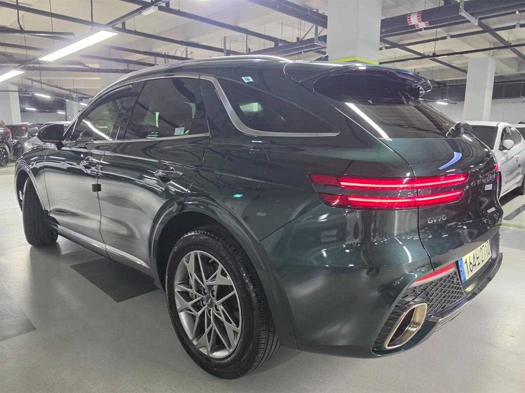 Genesis GV70 - Vista 2