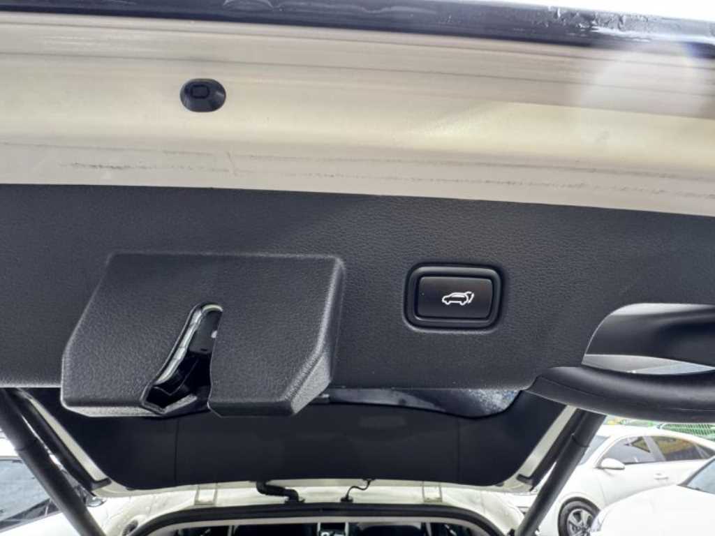KIA Sportage - Vista 6
